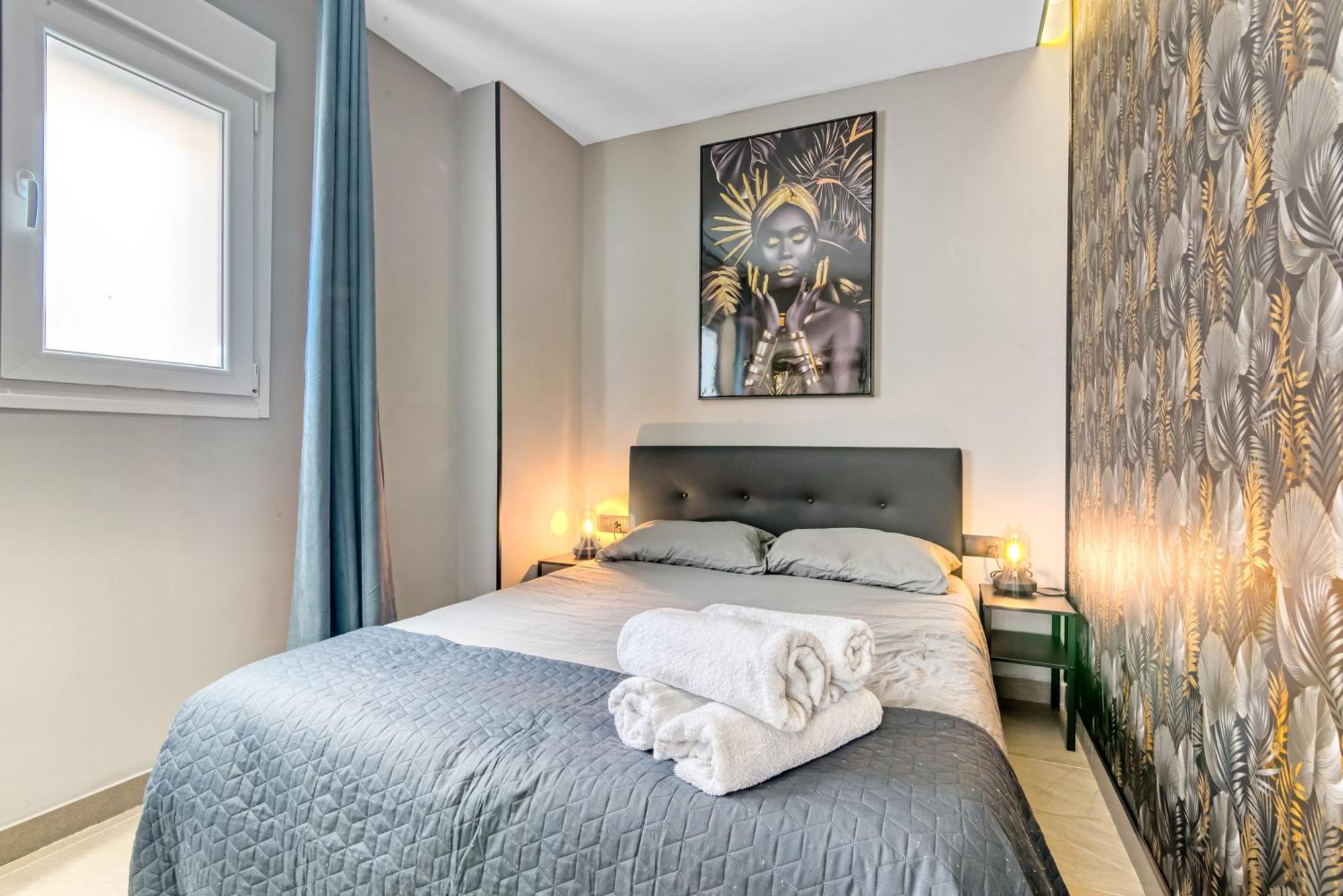 City Scape Suites Valencia Exterior foto