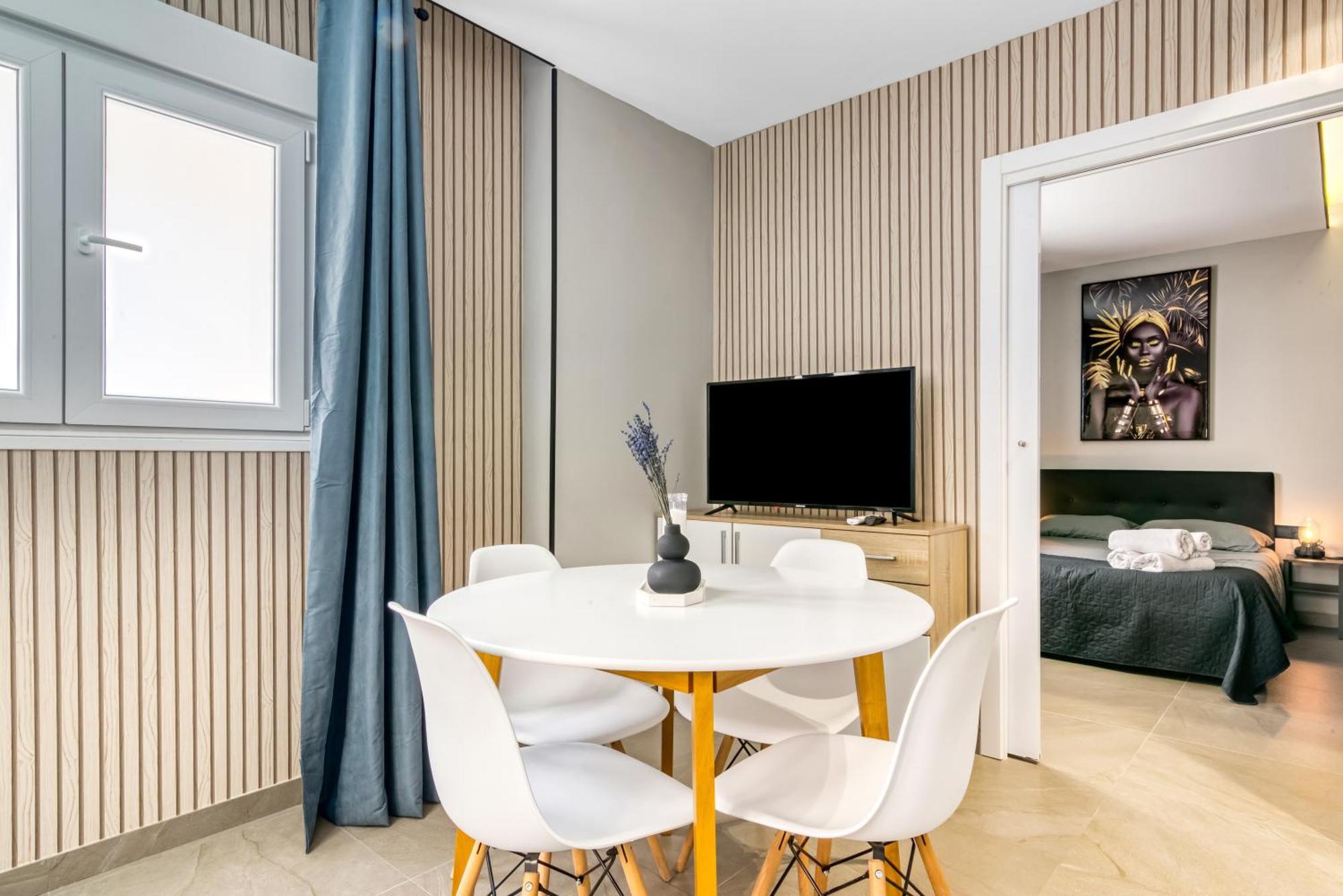 City Scape Suites Valencia Exterior foto